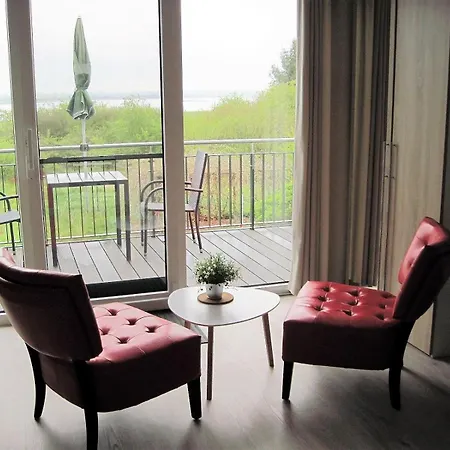 Appartement Ferienhaus Ostseeblick -pfeil, Herbert *
